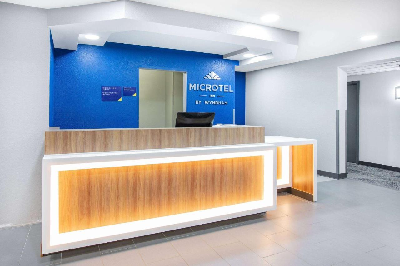 Microtel Inn By Wyndham Beckley Exterior photo
